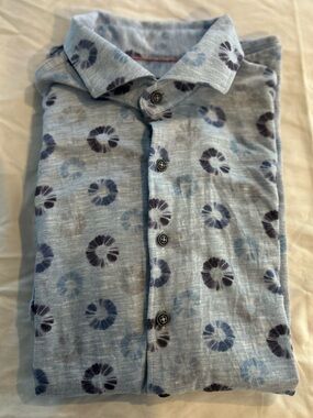 johnnie-O Light Blue Short-Sleeve Button-Down with Navy Floral Rings